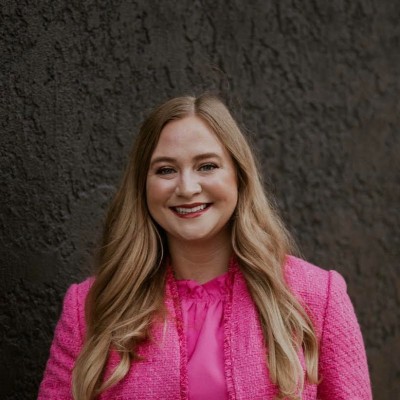 Headshot of Emily Pratt 